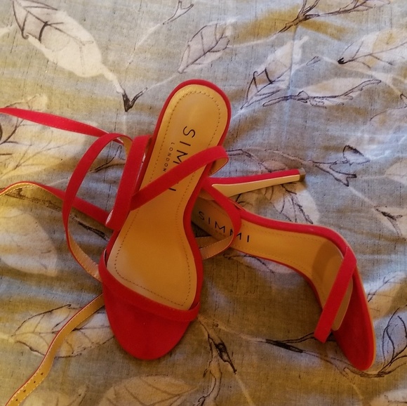 Shoes - Picture 2 of 4